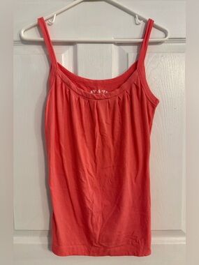 Woman’s Everyday Coral Camisole Tank Top Size M
